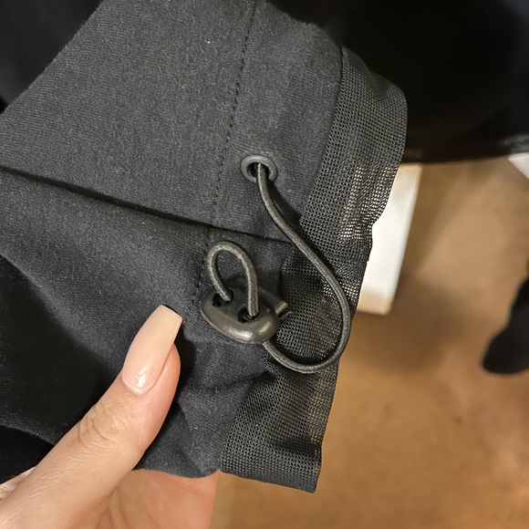 Gymshark x Whitney Simmons Cropped Hoodie - Picture 7 of 10